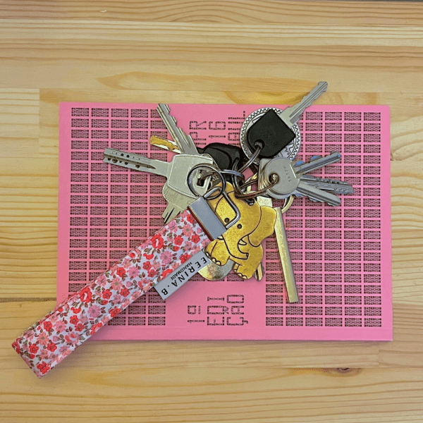 Long Keychain - Pink Roses