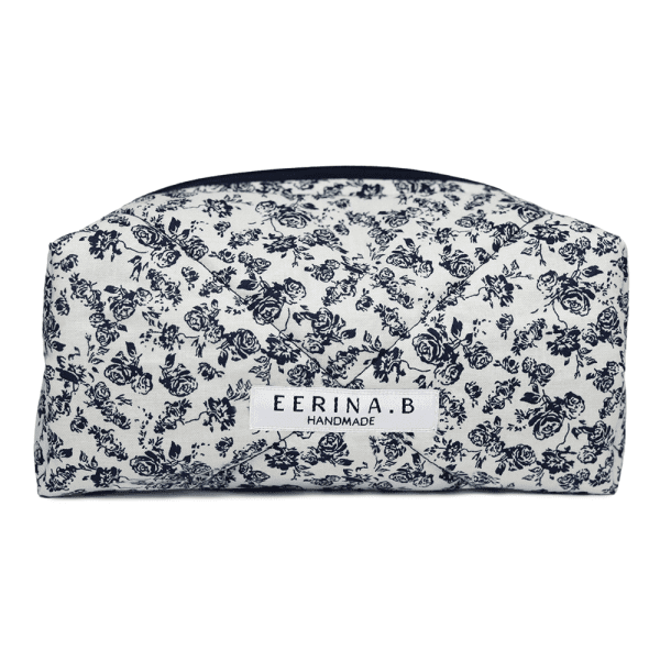 Normal pouch M - Vintage Velvet Roses Navy Blue