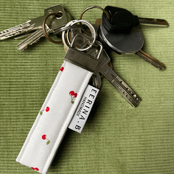 Short Keychain - Cherry on Top
